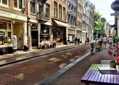 Nine Streets “Negen Straatjes” Shopping Experience